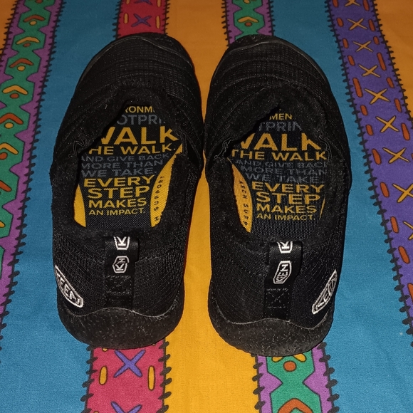 Keen Slip On Howser II Loafer Moccasin Comfort Lined Shoes Outdoors - Picture 3 of 6